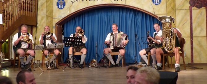 Visit Hofbräuhaus Munich | Experience Bavarian Beer Culture