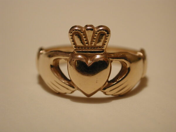 Irish Claddagh Ring | Symbol of Love, Loyalty, and Friendship